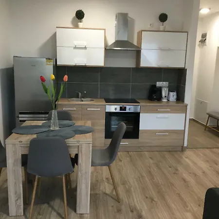 Perfekt Apartman شقة بالاتونفوريد
