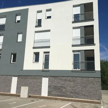 Perfekt Apartman بالاتونفوريد
