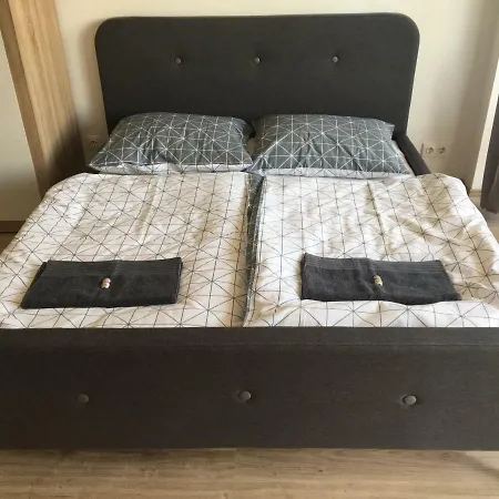 Perfekt Apartman شقة *