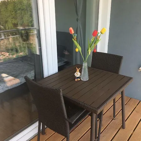 شقة Perfekt Apartman