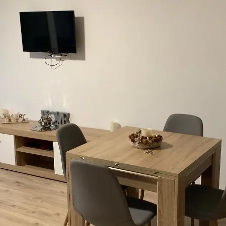 Perfekt Apartman * بالاتونفوريد
